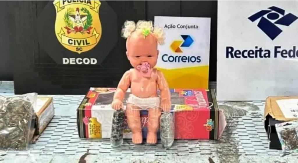 Imagem da Matéria O lado obscuro do reborn: o uso chocante de bebês reborn para esconder drogas pelos Correios